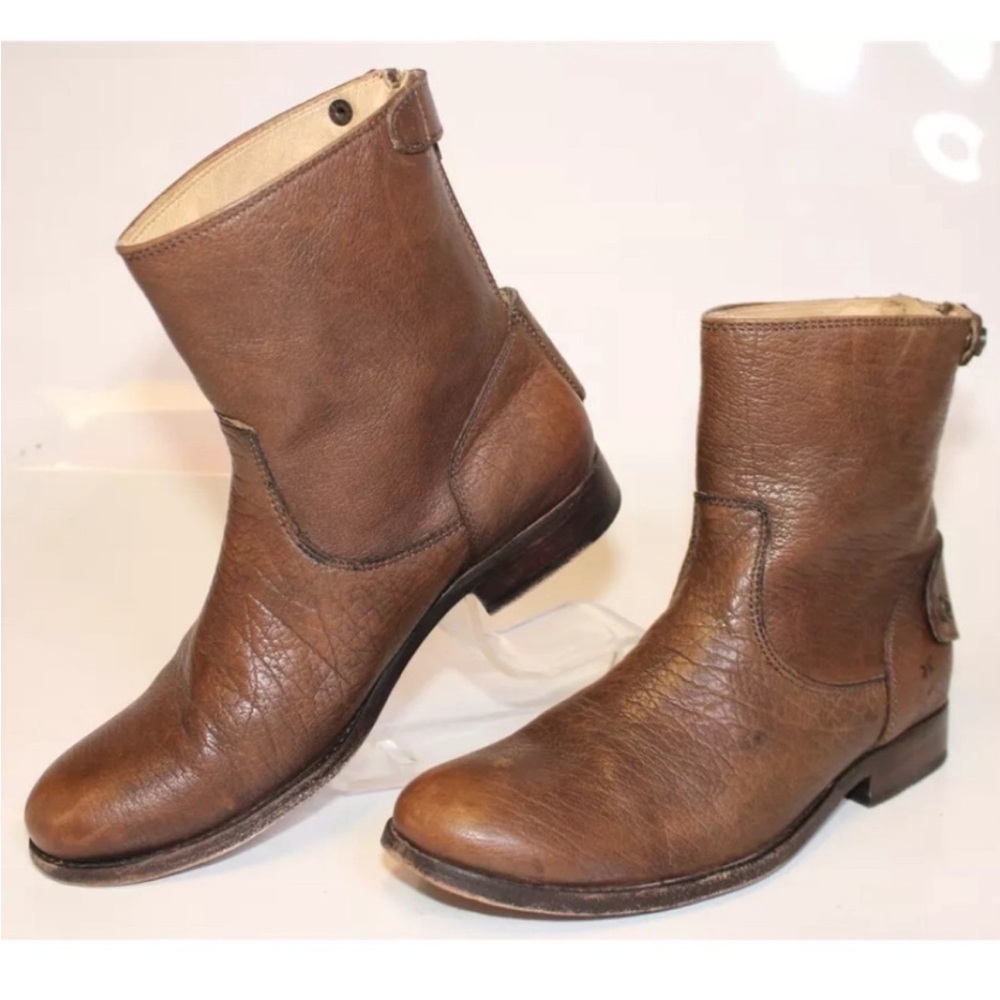 Frye Women’s Rustic Brown Leather Boots